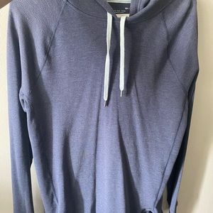 Under armor lightweight long sleeve with hood